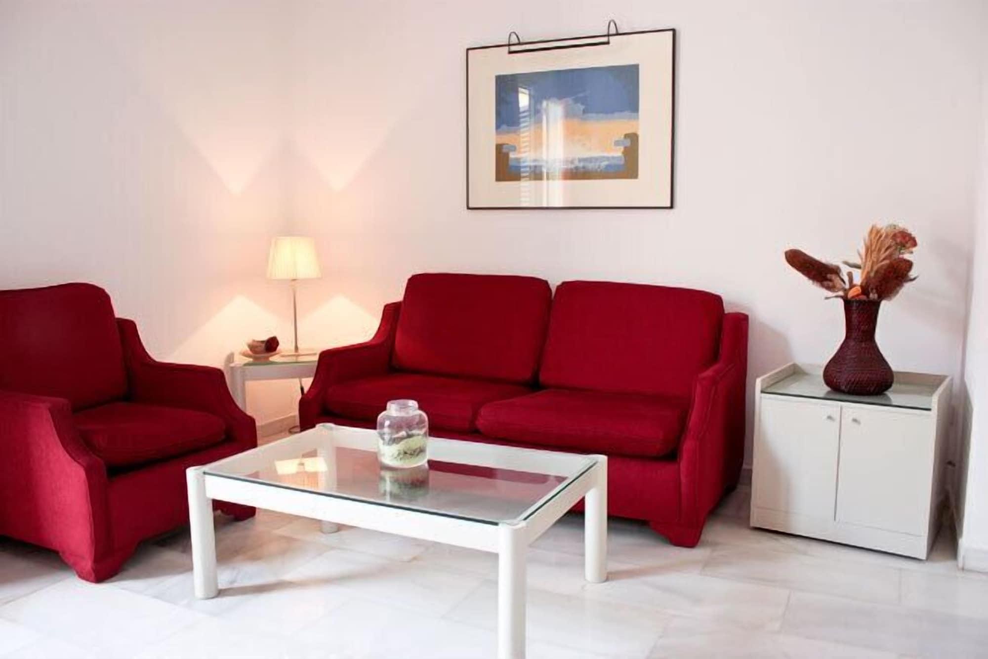 Hospedium Hotel Apartamentos Simon Verde Mairena del Aljarafe Ngoại thất bức ảnh