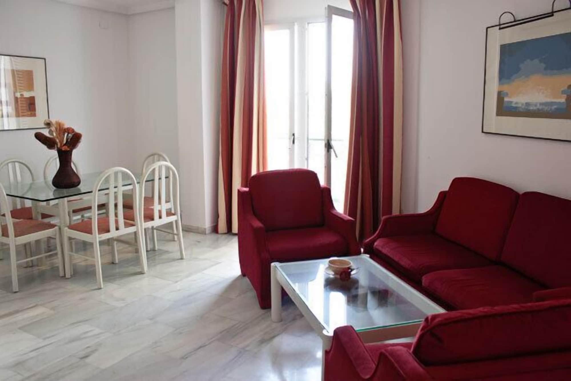 Hospedium Hotel Apartamentos Simon Verde Mairena del Aljarafe Ngoại thất bức ảnh