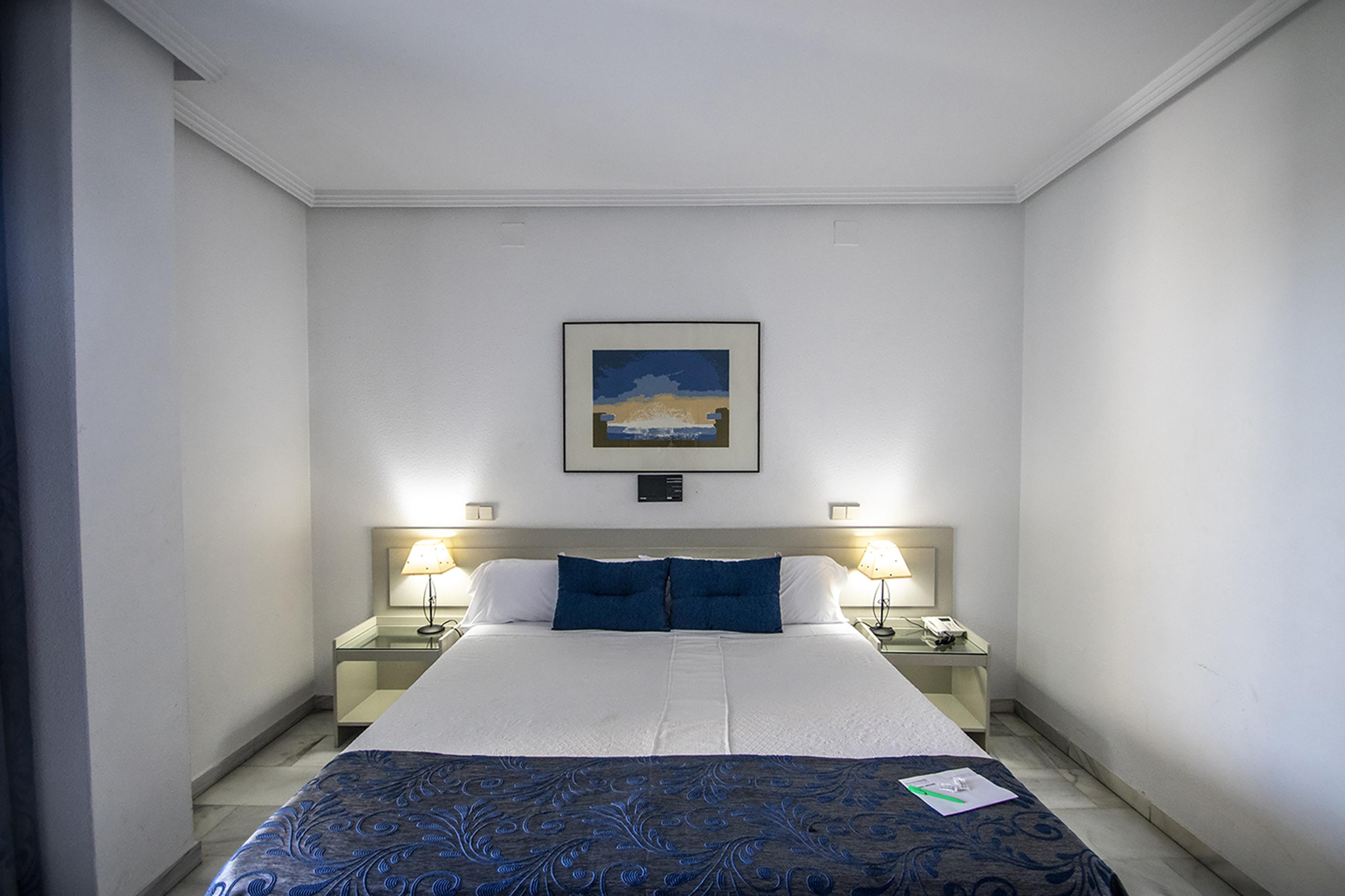 Hospedium Hotel Apartamentos Simon Verde Mairena del Aljarafe Ngoại thất bức ảnh