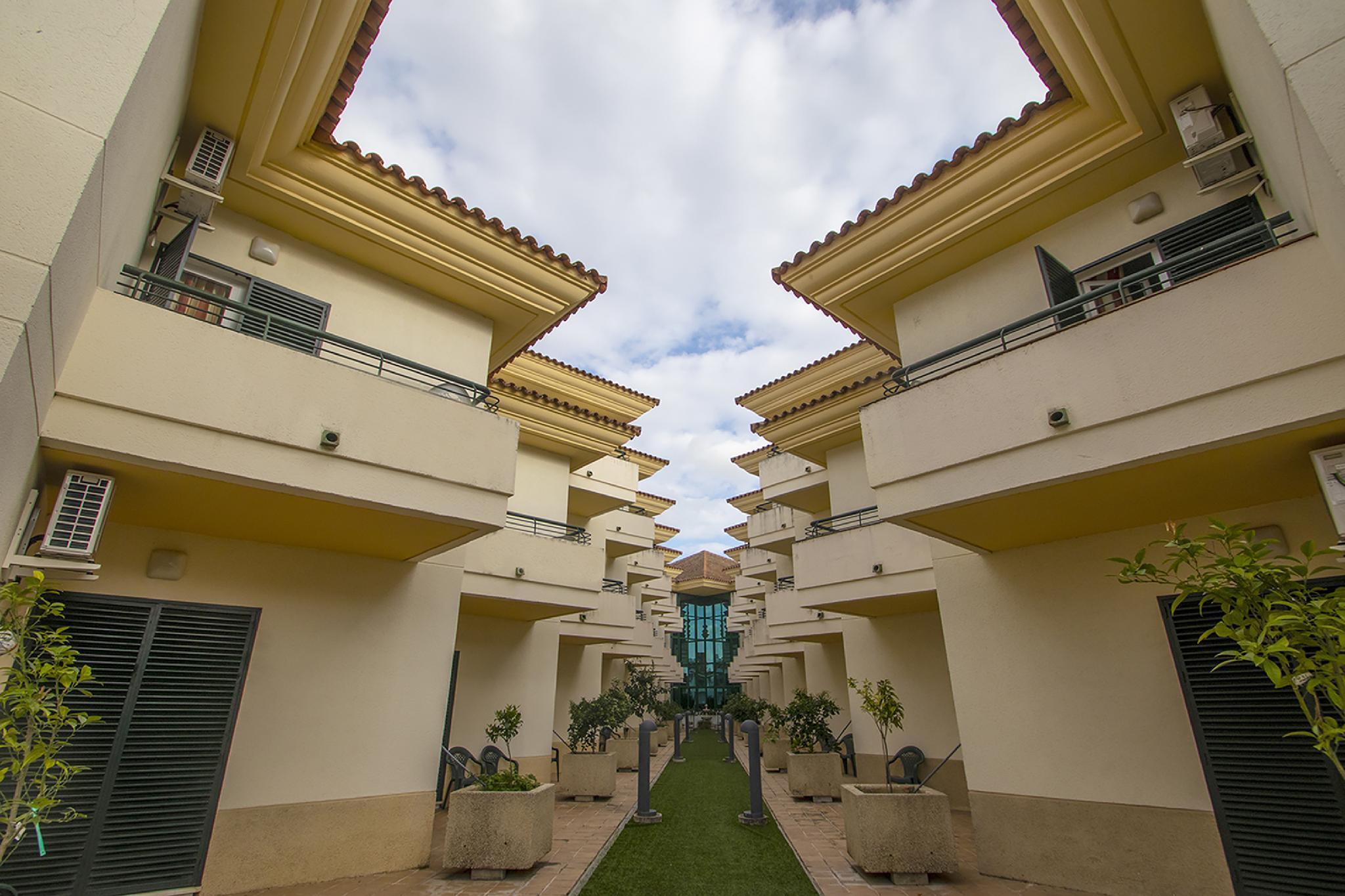 Hospedium Hotel Apartamentos Simon Verde Mairena del Aljarafe Ngoại thất bức ảnh