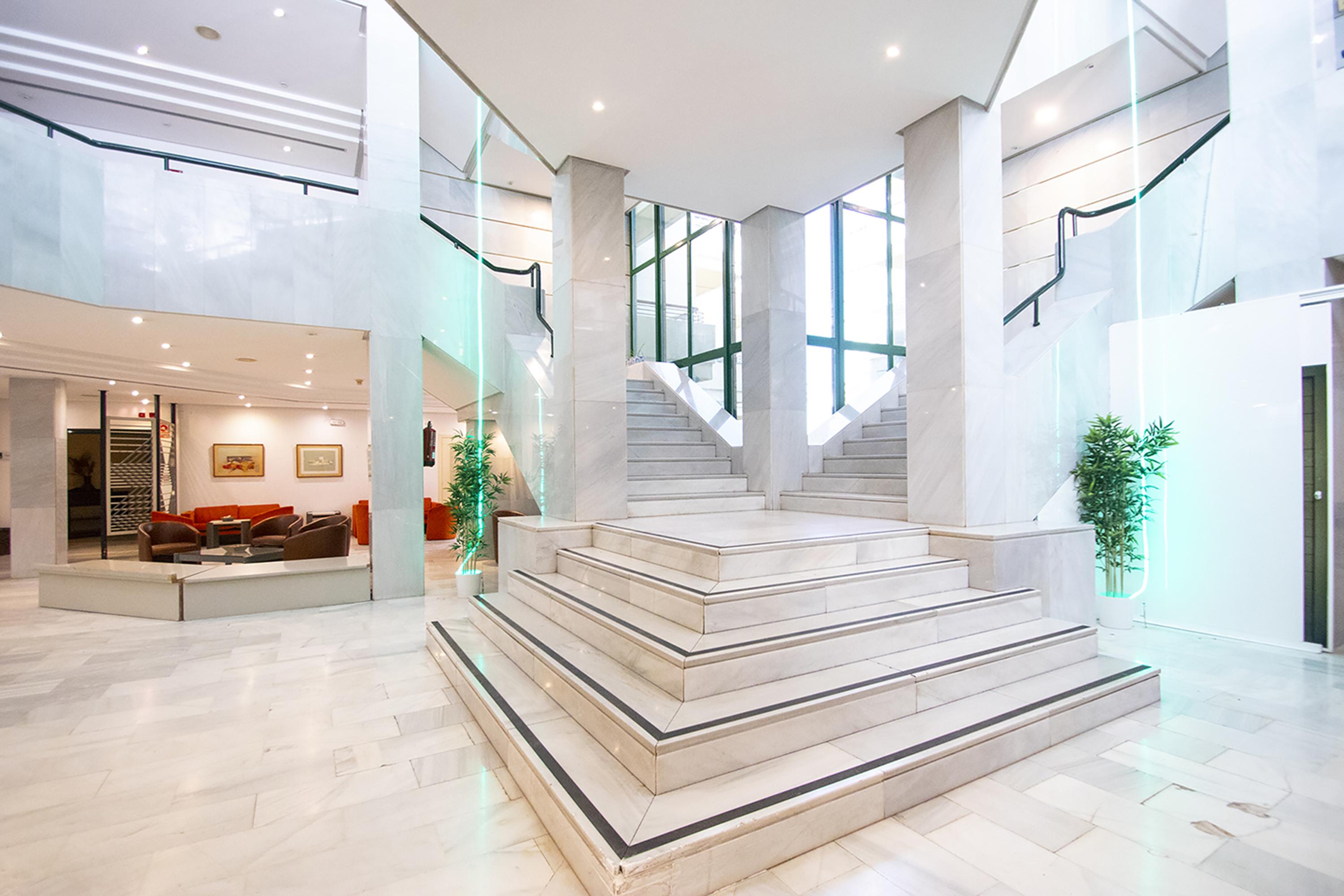 Hospedium Hotel Apartamentos Simon Verde Mairena del Aljarafe Ngoại thất bức ảnh