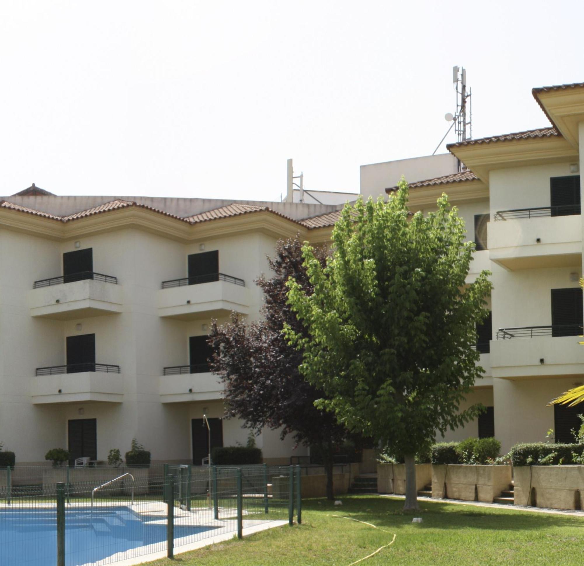 Hospedium Hotel Apartamentos Simon Verde Mairena del Aljarafe Ngoại thất bức ảnh