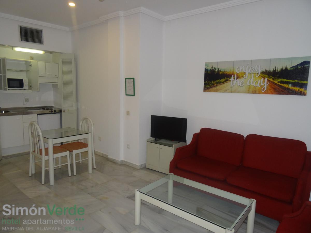 Hospedium Hotel Apartamentos Simon Verde Mairena del Aljarafe Ngoại thất bức ảnh